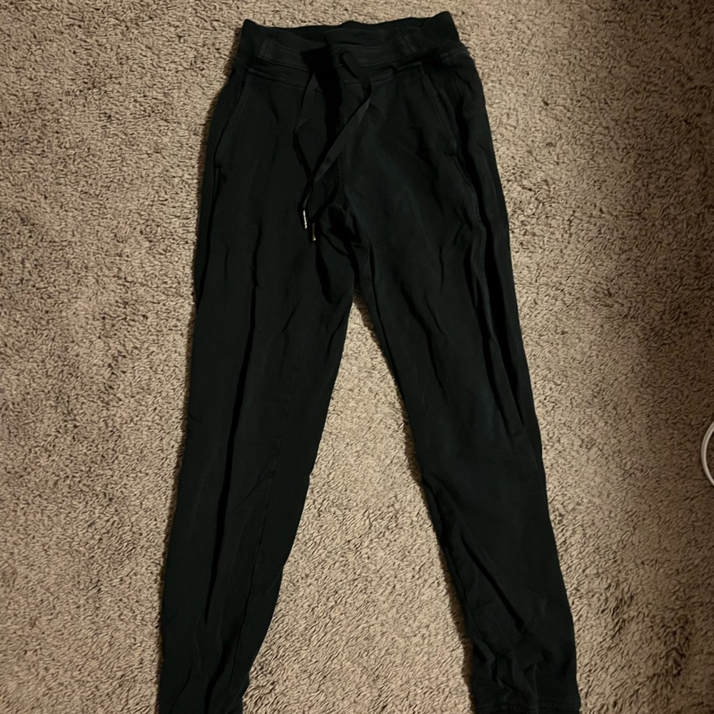 Lululemon joggers